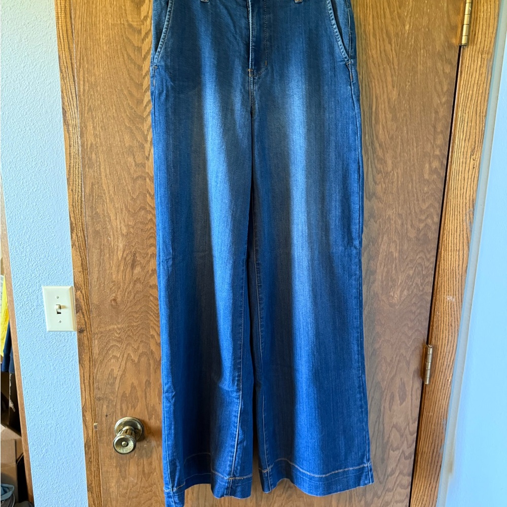 BCBGeneration High-Rise Wide Leg Trousers